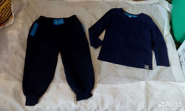 Костюм на мальчика 3-5 лет, шорты, маечки пакетом