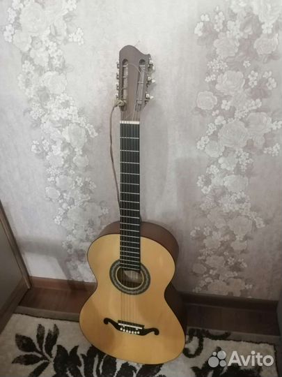 Классическая гитара бу