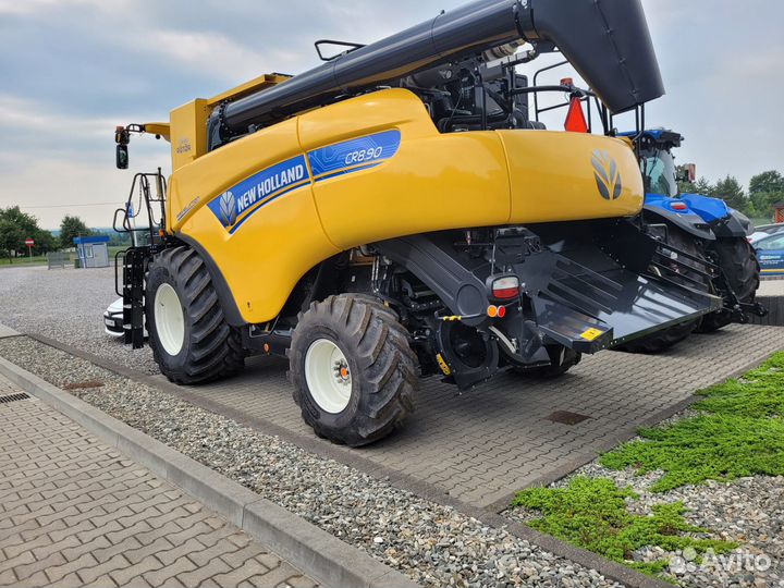 Комбайн New Holland CR 8.90, 2024