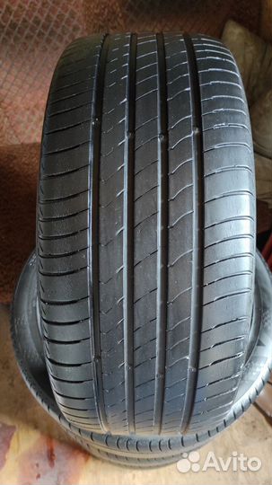 Kumho Ecsta HS51 225/45 R17