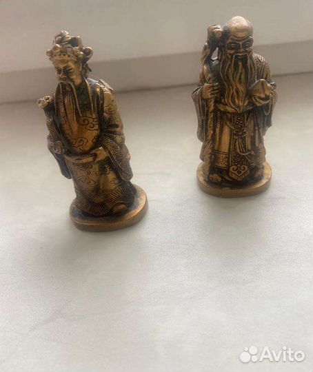 Сувениры статуэтки