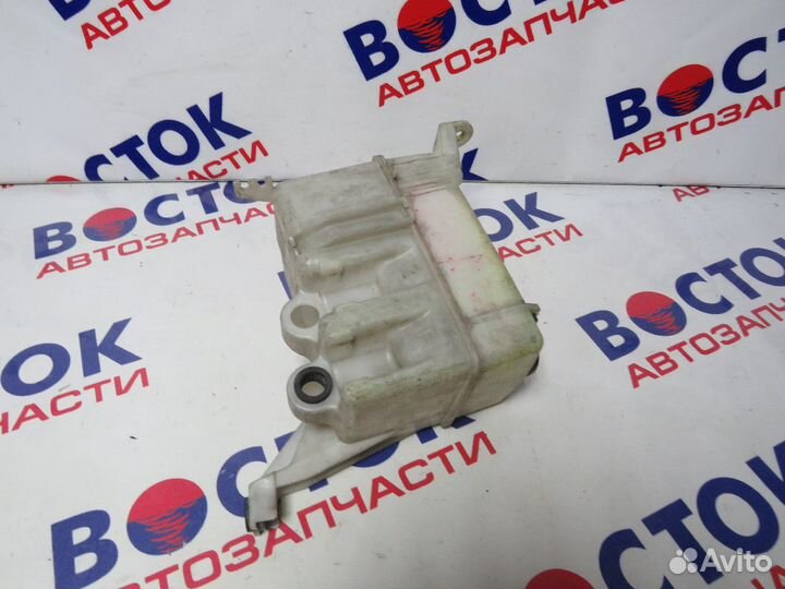 Бачок омывателя toyota liteace noah CR42V, SR50G
