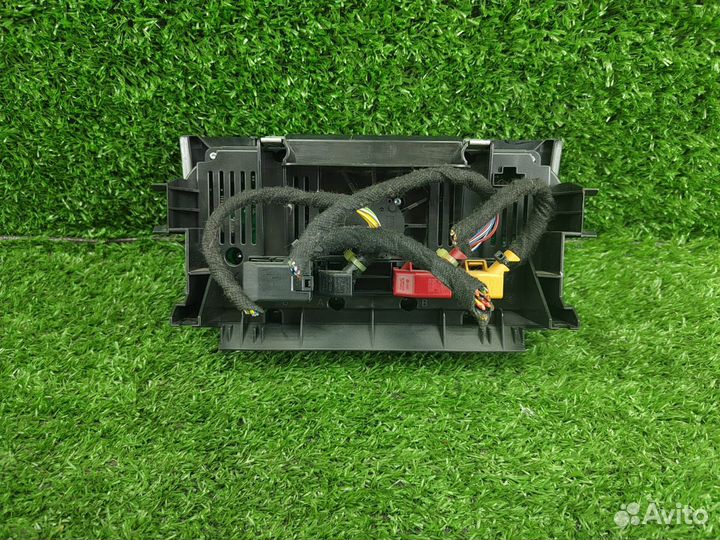 Блок управления климат-контролем 8P0820043BL Audi