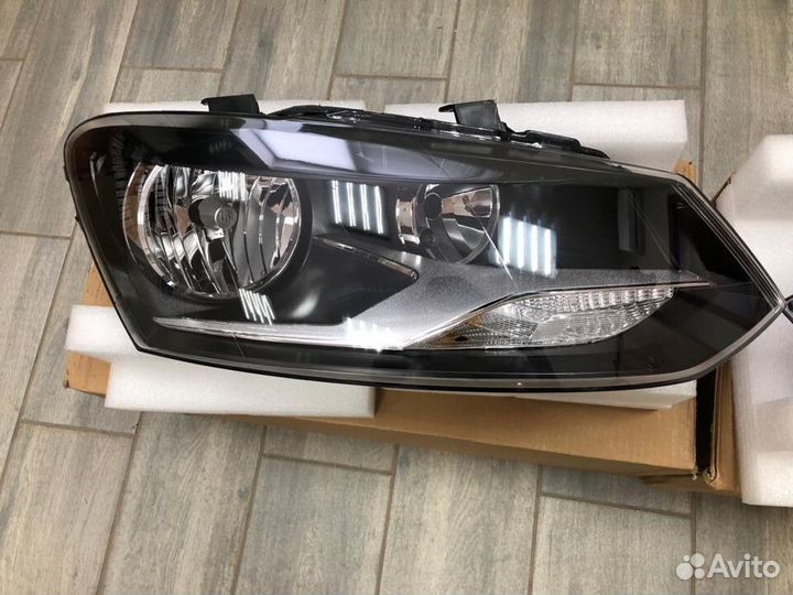 Фара левая правая Volkswagen Polo 10-20 Рестайлинг