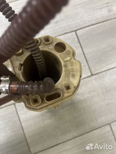 Бензонасос правый Ауди А8 Д3