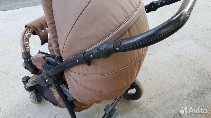 Прогулочная коляска tutus zippy sport