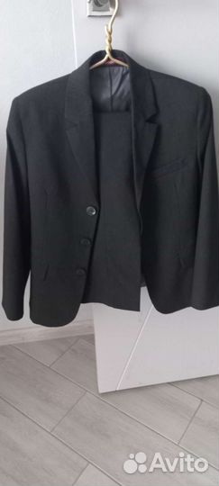 Продам костюм на мальчика