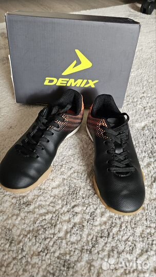 Футбольные бутсы