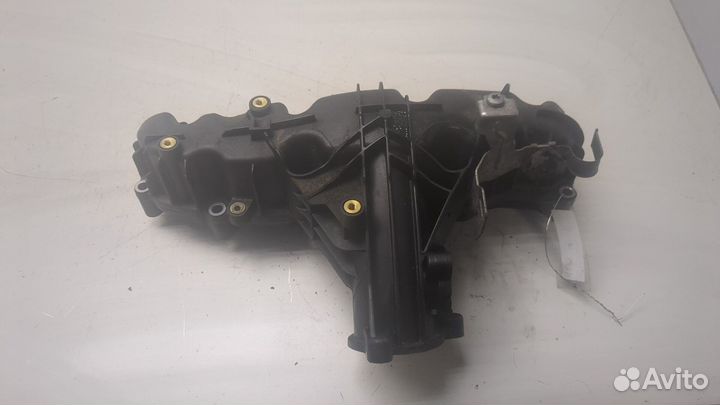 Коллектор впускной Skoda Yeti, 2015