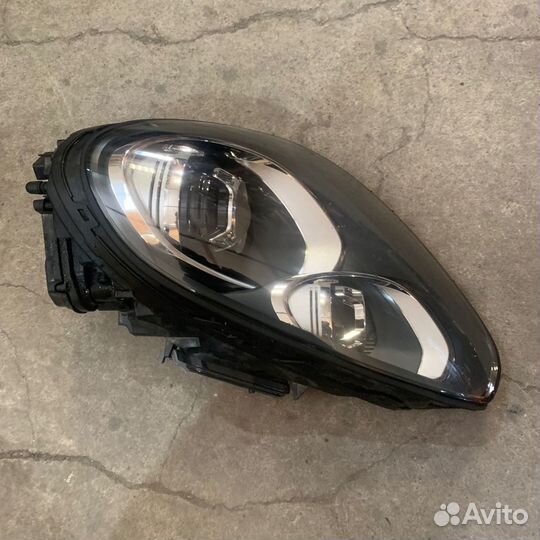 Фара левая porsche cayenne 958.2