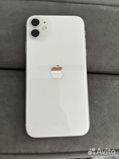 Телефон iPhone 11