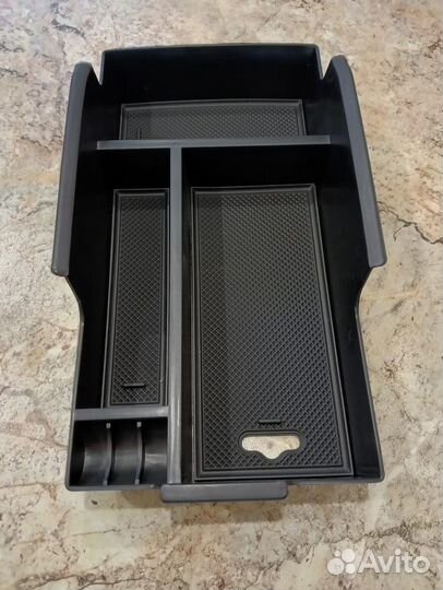 Органайзер в подлокотник тойота камри 55