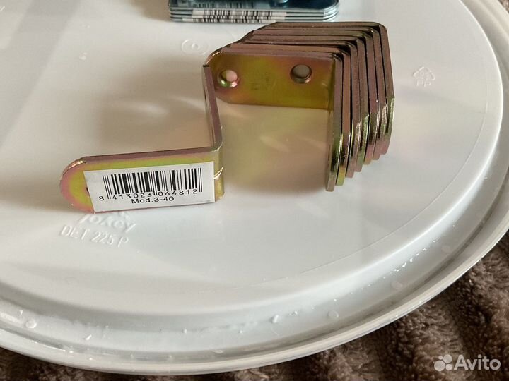 Уголок монтажный