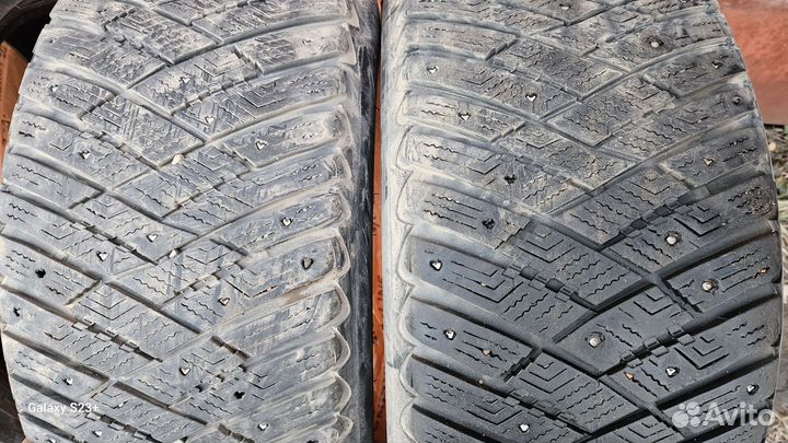 Goodyear Ultra Grip Ice Arctic 2 245/45 R18