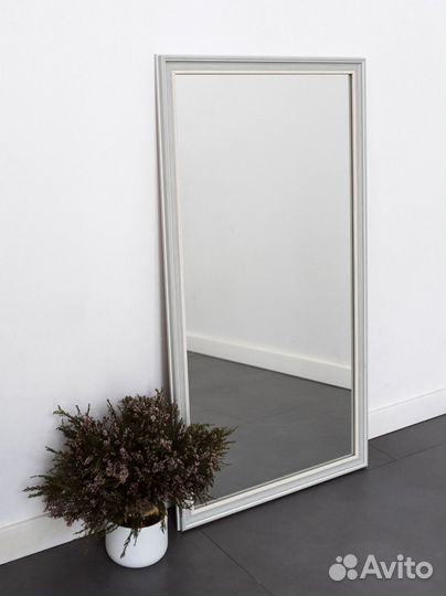 Зеркало настенное декоративное в раме Sartoria