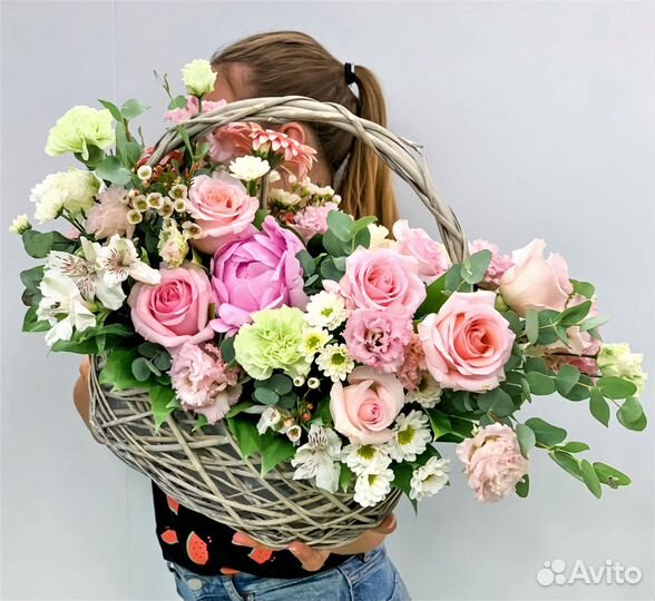 Корзина цветов экзотики VIP №493