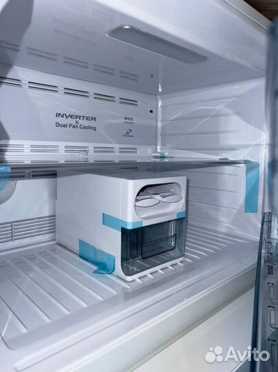 Холодильник Hitachi R-V660PUC7-1 PWH