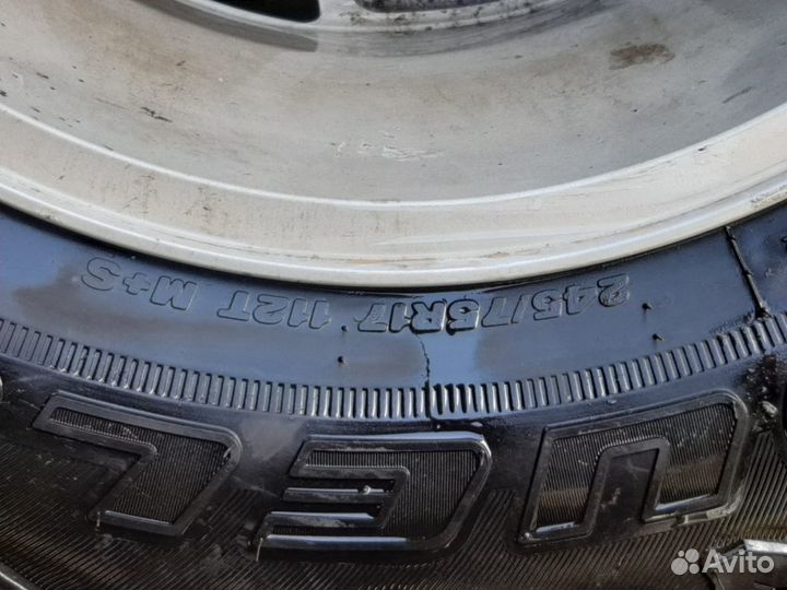 Диск R17 + резина Bridgestone для Jeep WK2