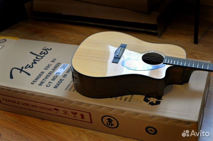 Fender CD-60SCE электроакустическая гитара