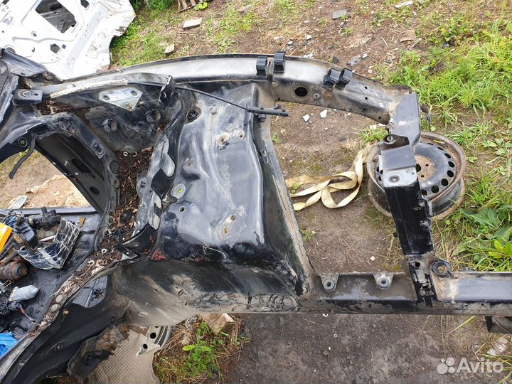 Лонжерон передний левый четверть vw touareg 1 7l