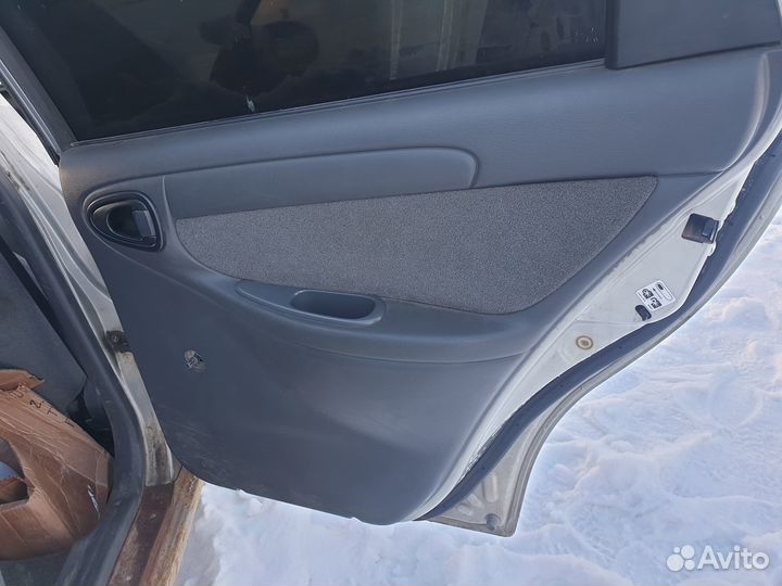 Обшивка двери задняя правая chevrolet lanos