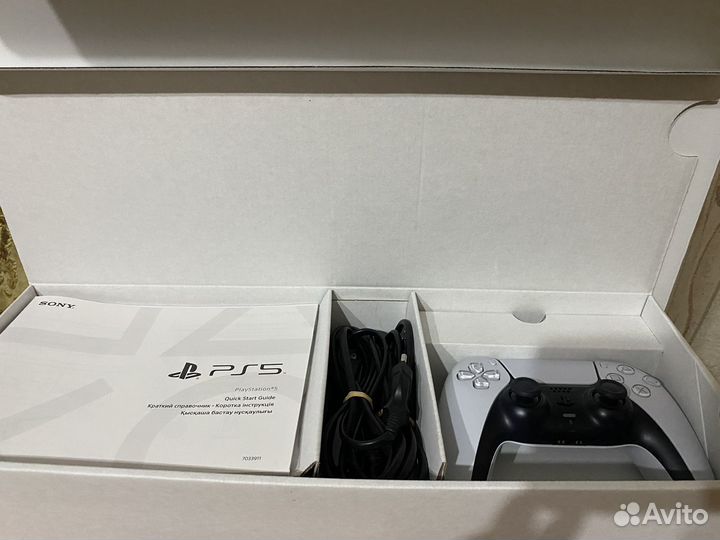 Sony playstation 5 ps5 с дисководом 2 джойстика