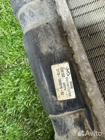 Радиатор охлаждения двигателя Лада Приора 21126