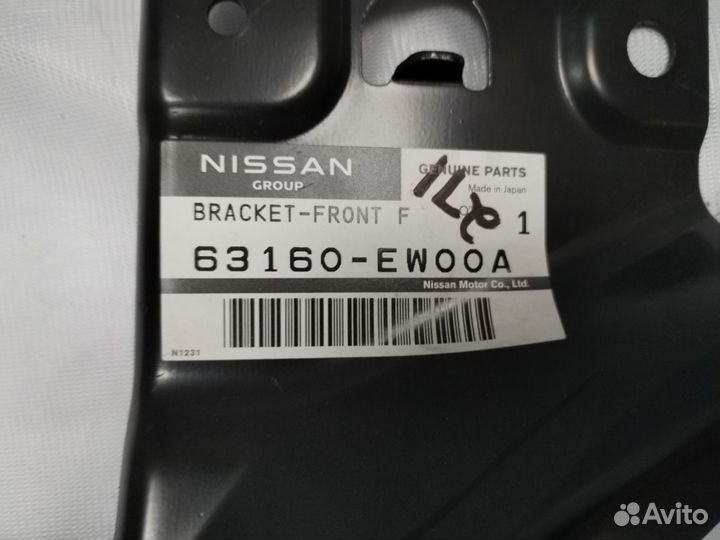 Кронштейн крепления правого крыла Nissan Almera G1