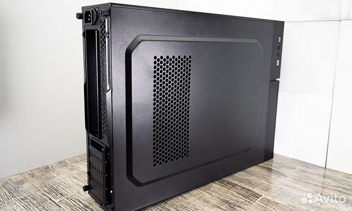 Корпус AeroCool Playa Slim