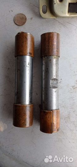 Шкворень, замок переднего капота