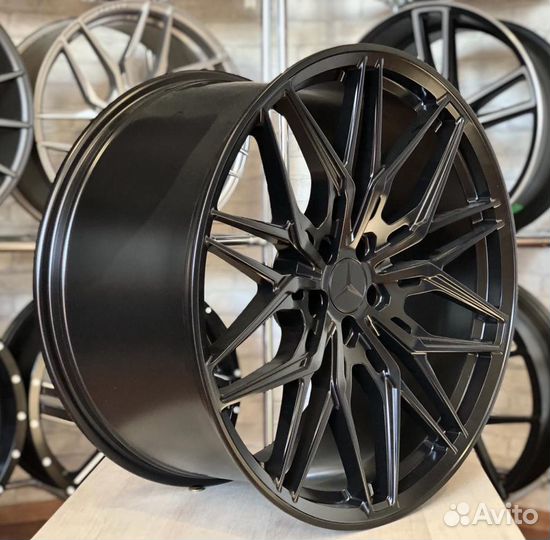 Кованые диски GT Forged R21 5x130 на Mercedes G