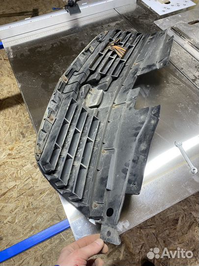 Nissan almera classic Решетка радиатора