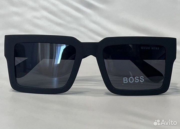 Солнцезащитные очки квадратные Hugo Boss полароид