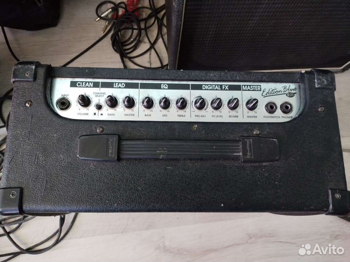 Гитарный комбоусилитель