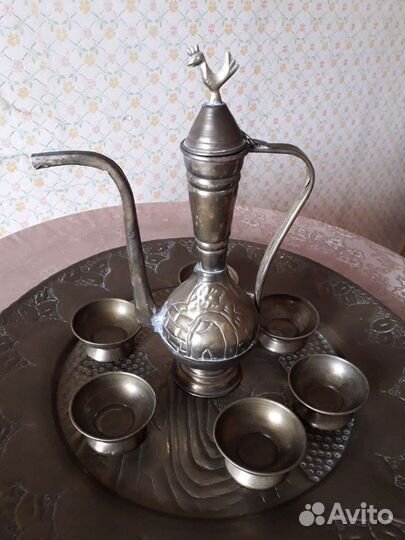 Графин и 6 чаш на подносе