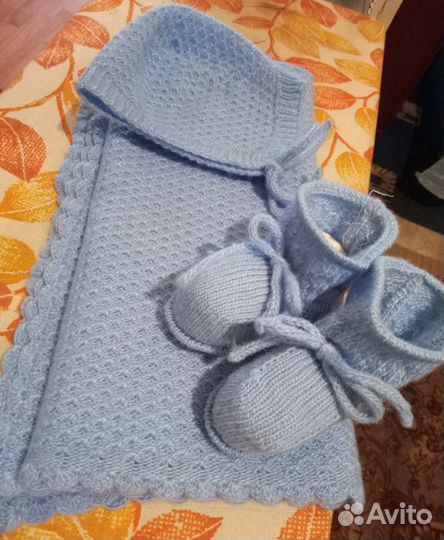 Плед + пинетки + чепчик