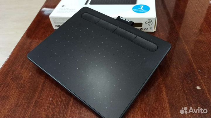 Графический планшет Wacom Intuos S