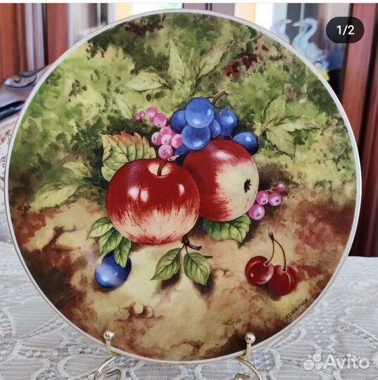Винтажные тарелки с фруктами