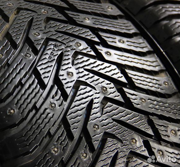 Nokian Tyres Hakkapeliitta 8 SUV 265/40 R21 и 295/35 R21