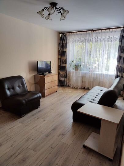 2-к. квартира, 54 м², 1/5 эт.