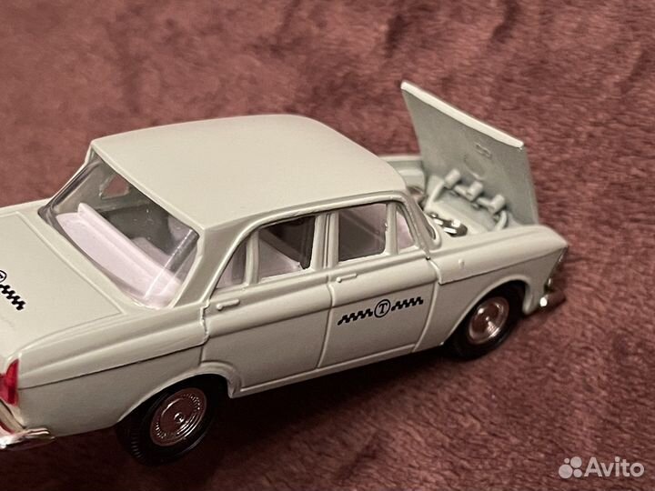 Модель автомобиля Москвич 408 А1 «такси» СССР