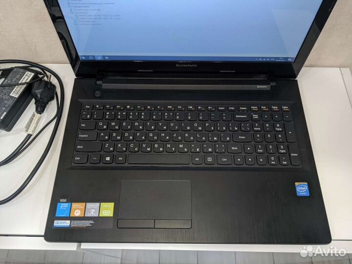 Ноутбук ракета в идеальном состоянии