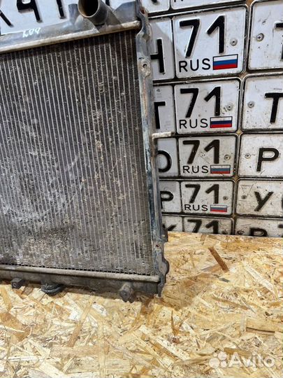 Радиатор охлаждения Kia Sportage 2.0 2001