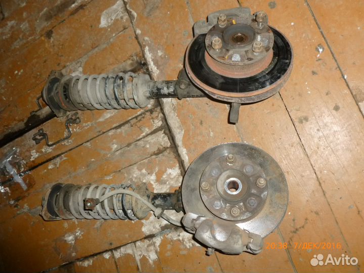 Деу Матиз Стойки передние в сборе левая и правая