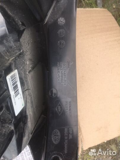 Задний фонарь рено