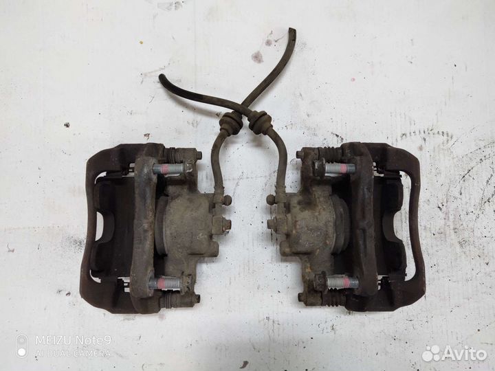 Opel astra j передний Суппорт