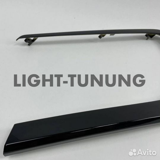 Молдинги бампера веста черный лак