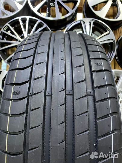 Triangle EffeXSport TH202 265/40 R20 104W