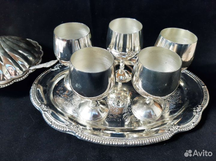 Набор поднос с рюмками