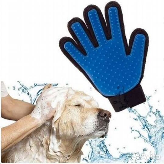 Перчатка для вычесывания шерсти